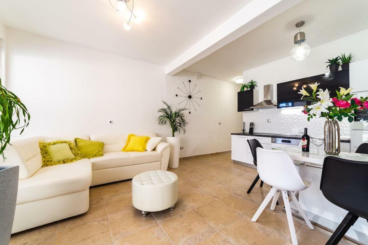 Ln New Apartment Spalato Esterno foto